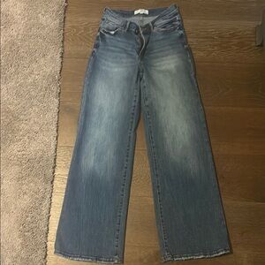 Women's Risen Flare & Wide Leg Jeans size 5/27 inseam 30” Like New